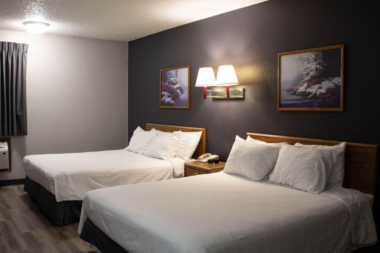 New Victorian Inn & Suites-Норфолк Экстерьер фото
