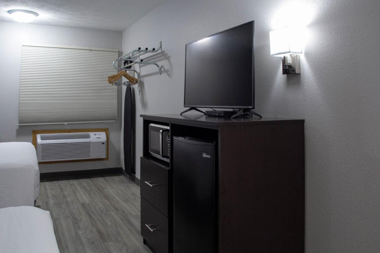 New Victorian Inn & Suites-Норфолк Экстерьер фото