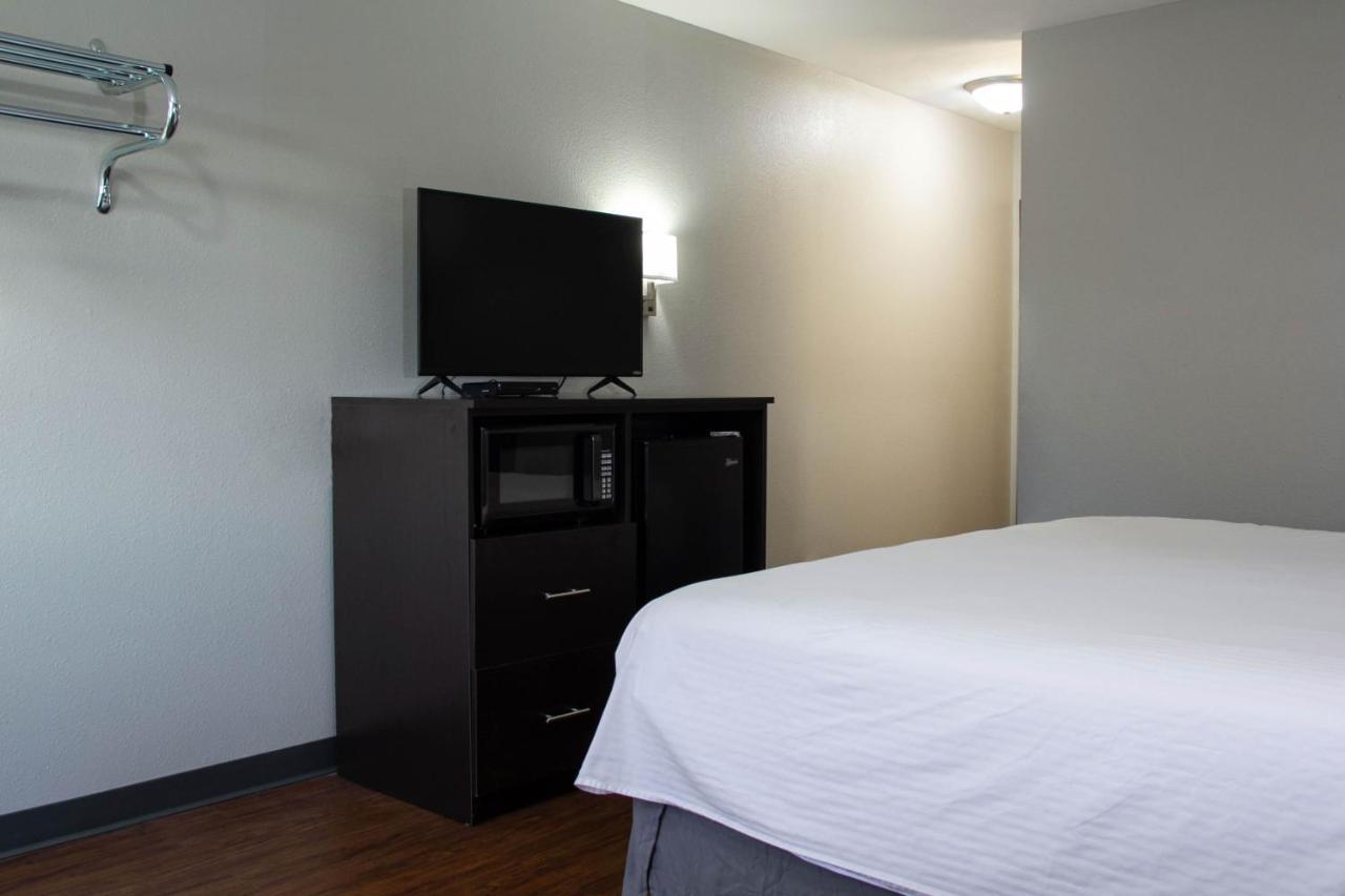 New Victorian Inn & Suites-Норфолк Экстерьер фото