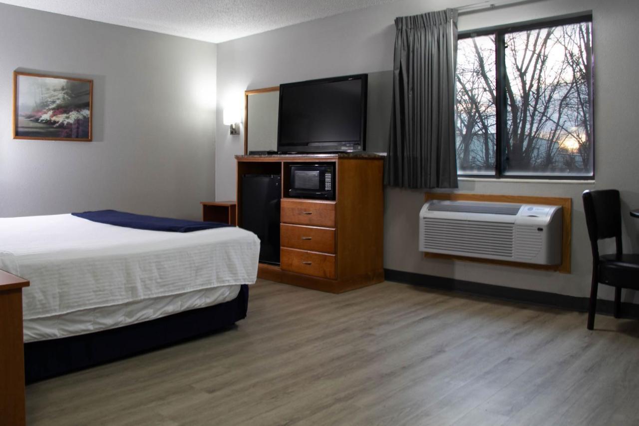 New Victorian Inn & Suites-Норфолк Экстерьер фото