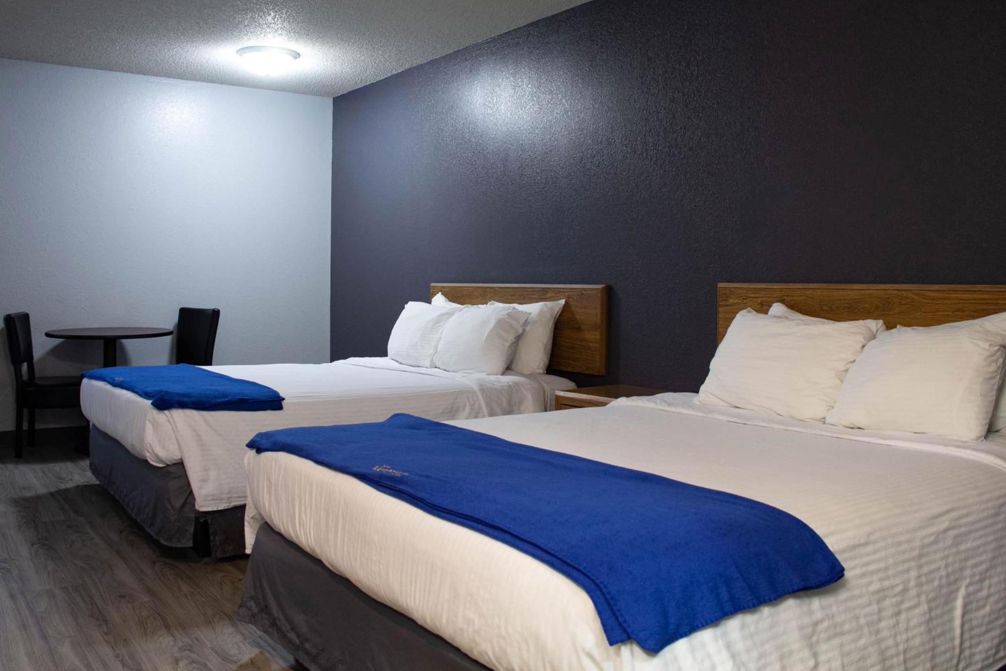 New Victorian Inn & Suites-Норфолк Экстерьер фото